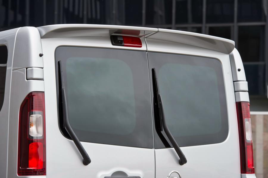 Детали экстерьера Opel Vivaro Sport Combi BiTurbo LWB 2016 года  (фото 7 из 10)